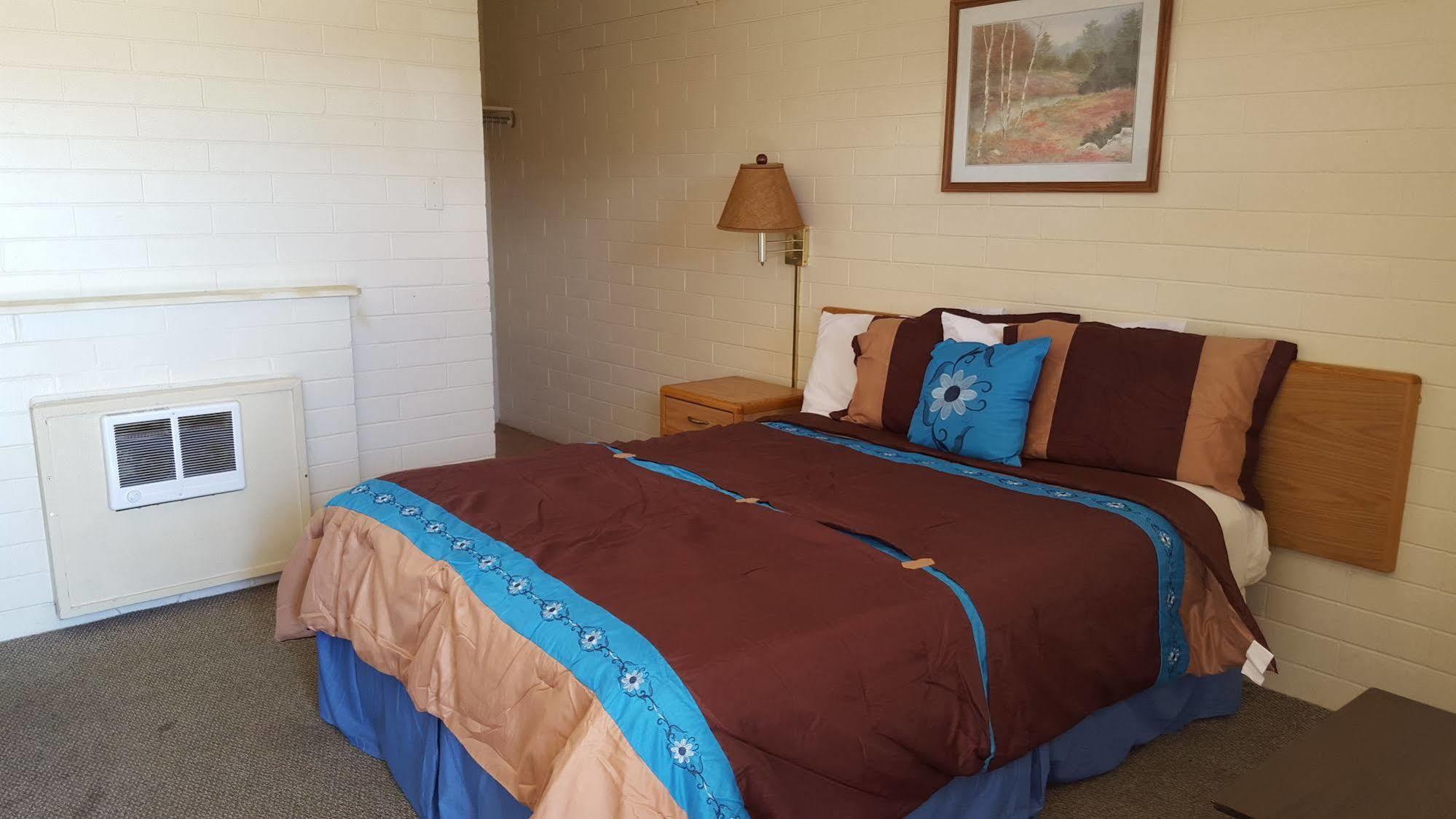 Sportsman Inn - Scottsbluff Скотсблъф Екстериор снимка
