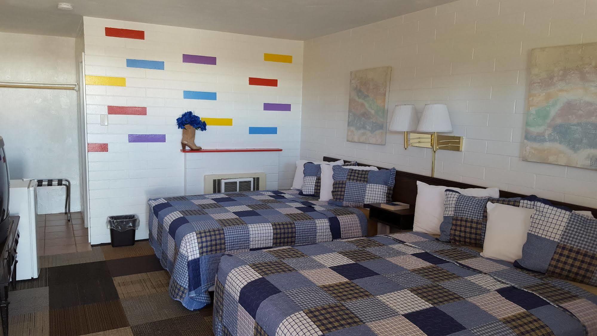 Sportsman Inn - Scottsbluff Скотсблъф Екстериор снимка