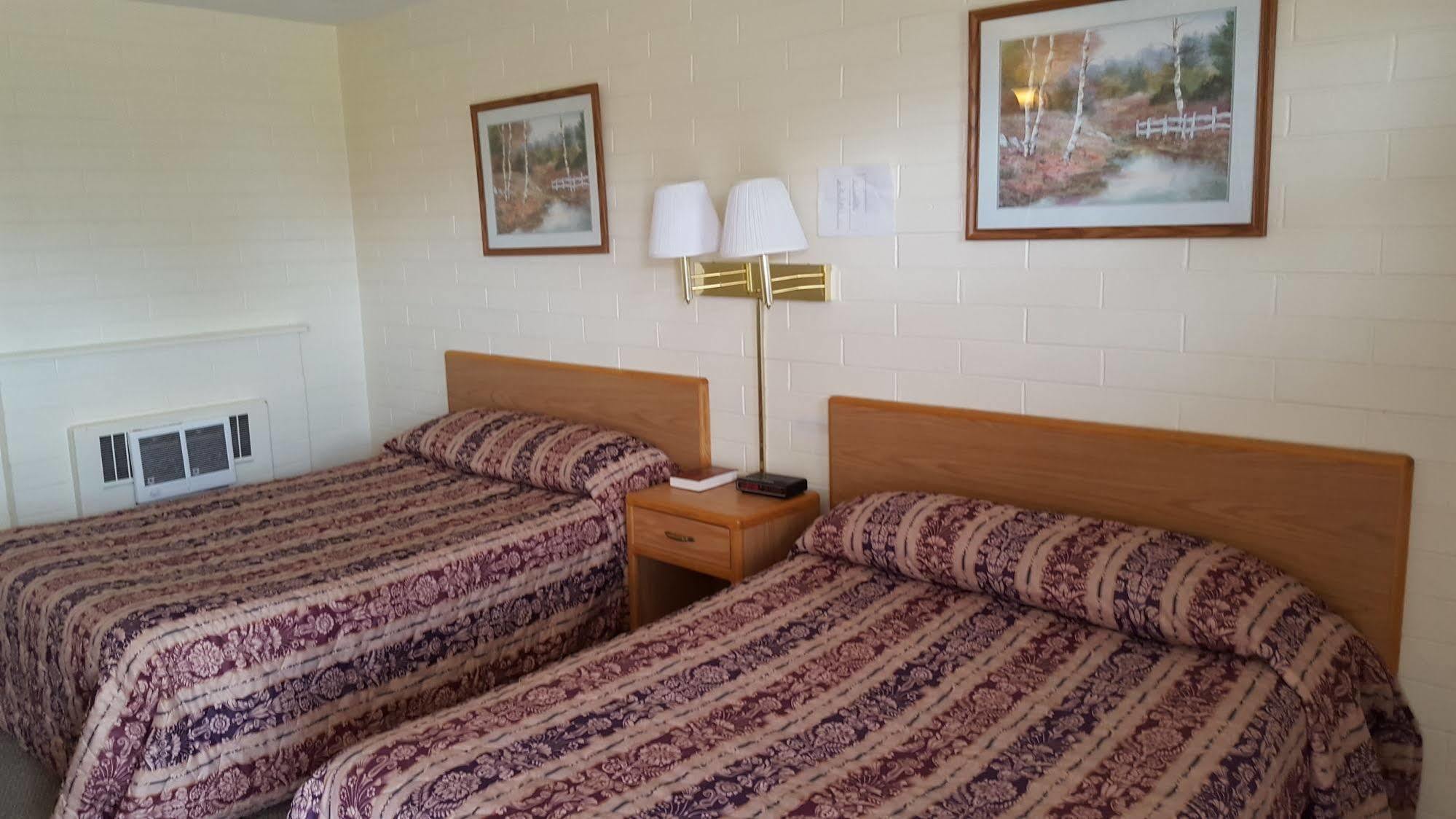 Sportsman Inn - Scottsbluff Скотсблъф Екстериор снимка